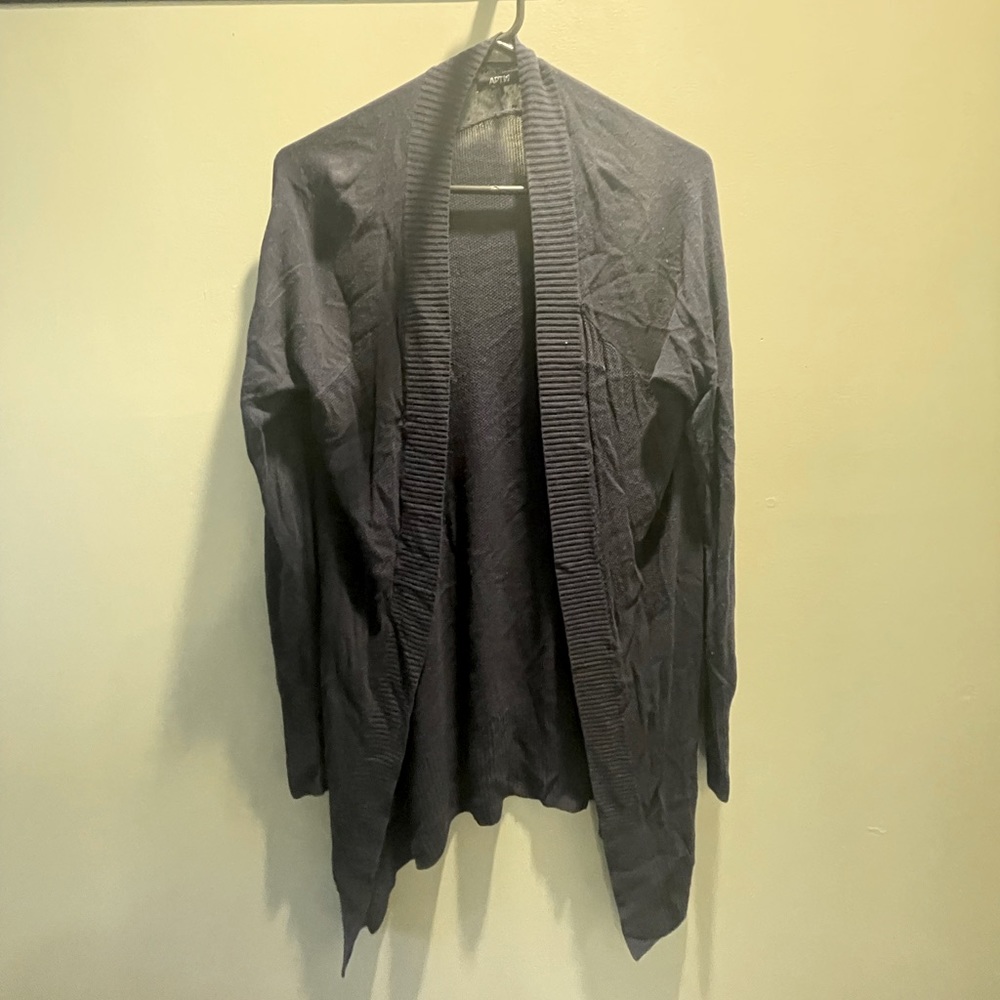 Size S Navy Apt. 9 Cardigan